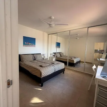 Apartment Four Horizons *
